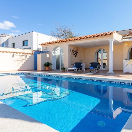 Holiday Home Bonica By Interhome Ampuriabrava Exterior foto